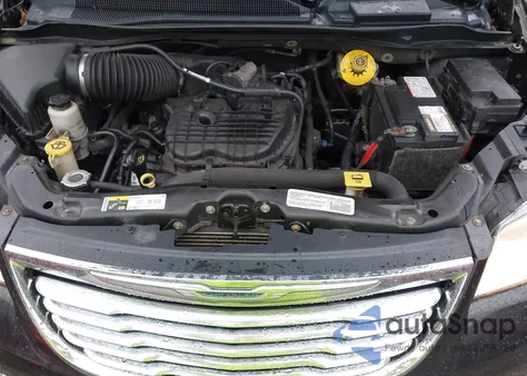 2014 Chrysler Town & Country Touring z USA, uszkodzony, nr VIN 2C4RC1BG3ER475346